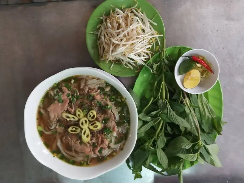 Top 10 qu&aacute;n b&uacute;n b&ograve; Vũng T&agrave;u đ&aacute;ng thử nhất cho người m&ecirc; ẩm thực 8