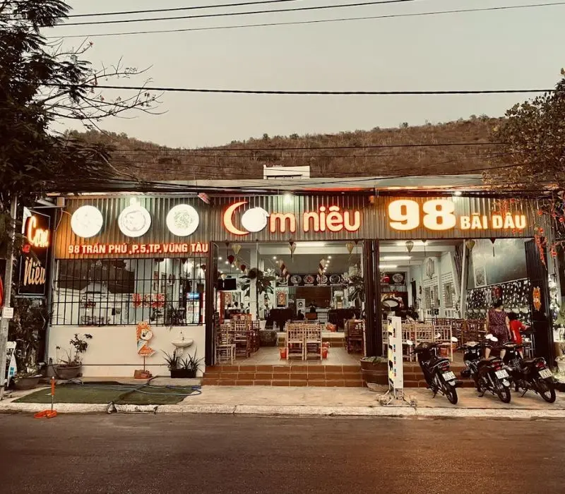 Top 12 qu&aacute;n cơm ni&ecirc;u Vũng T&agrave;u được người d&acirc;n địa phương y&ecirc;u th&iacute;ch 2
