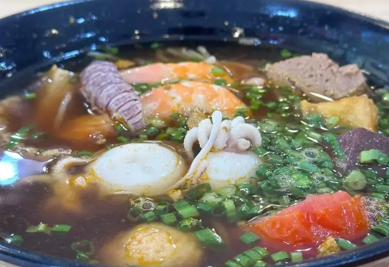 Top 7 qu&aacute;n b&uacute;n ri&ecirc;u Vũng T&agrave;u ngon m&ecirc; ly, vị đậm đ&agrave; 5