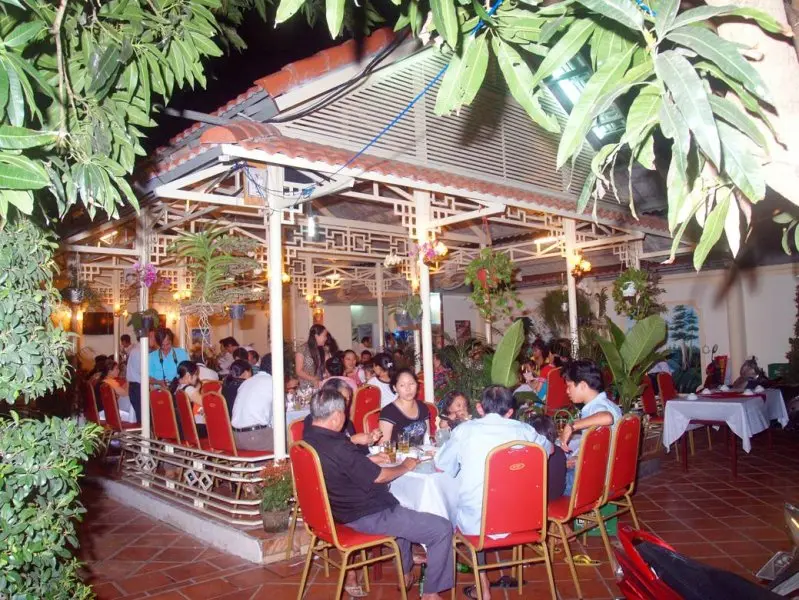 Vườn Phố - Thưởng thức m&oacute;n ngon Vũng T&agrave;u giữa kh&ocirc;ng gian b&igrave;nh dị, th&acirc;n quen 4
