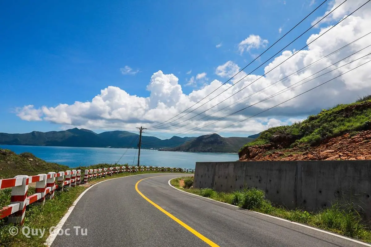 Côn Đảo và những cung đường bình yên đẹp đến lạ thường chạy thẳng vào tim Quỷ Cốc Tử