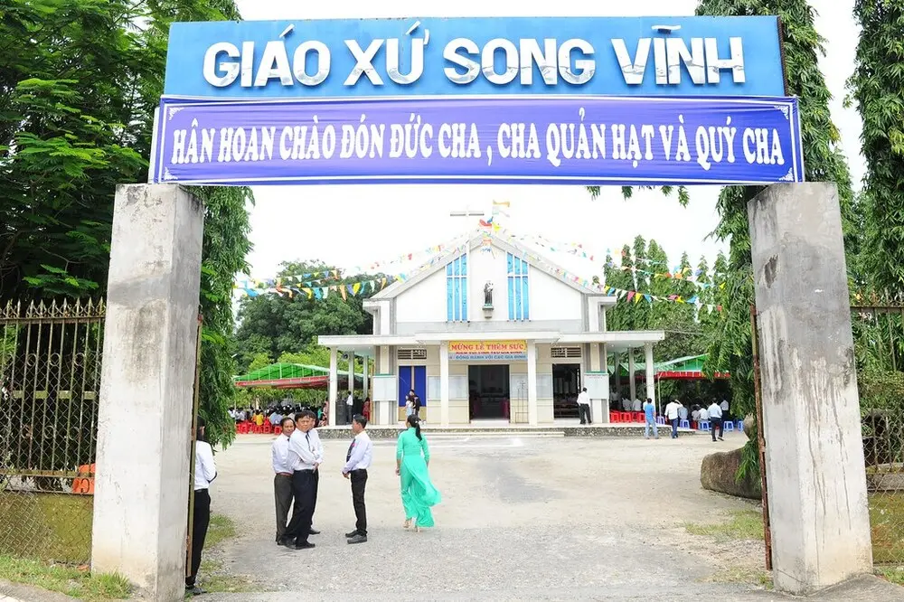 Kh&aacute;m ph&aacute; Gi&aacute;o xứ Song Vĩnh, vẻ đẹp đậm n&eacute;t ch&acirc;u &Acirc;u giữa l&ograve;ng Vũng T&agrave;u 4