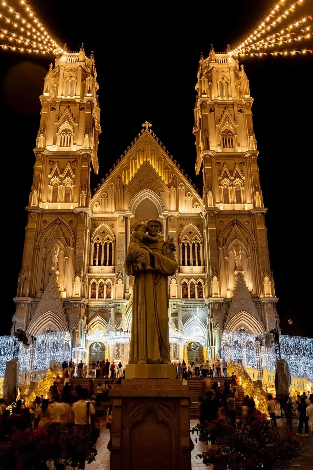Kh&aacute;m ph&aacute; Gi&aacute;o xứ Song Vĩnh, vẻ đẹp đậm n&eacute;t ch&acirc;u &Acirc;u giữa l&ograve;ng Vũng T&agrave;u 24