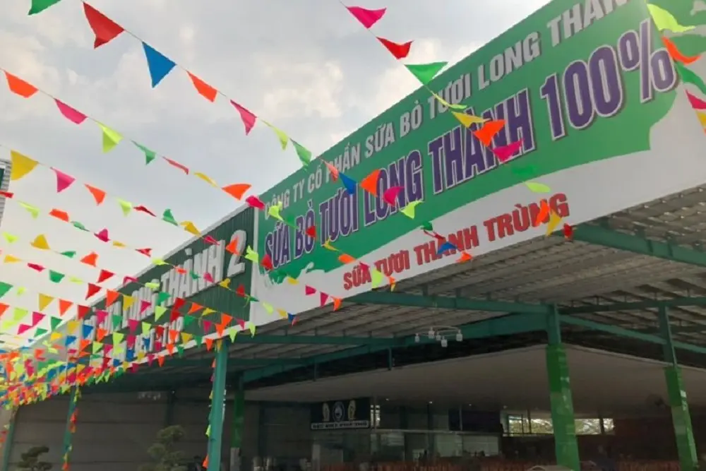 Gợi &yacute; chi tiết lịch tr&igrave;nh kh&aacute;m ph&aacute; Hồ Tr&agrave;m Hồ Cốc 2N1Đ 2