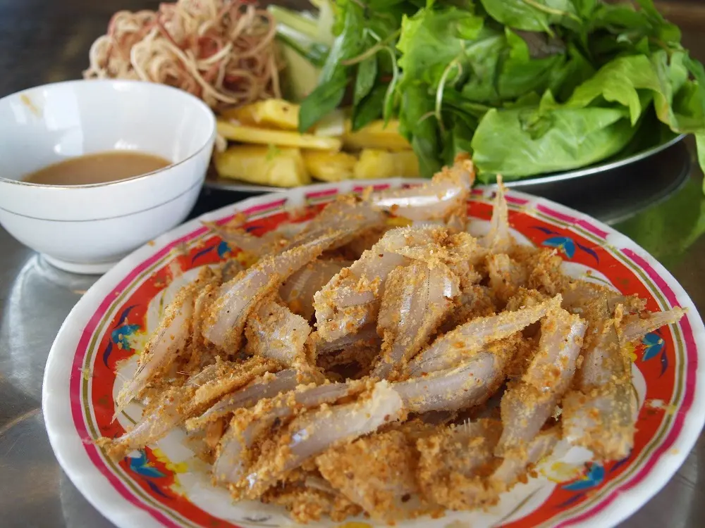 Kh&aacute;m ph&aacute; vẻ đẹp Hồ M&acirc;y Vũng T&agrave;u chỉ g&oacute;i gọn trong v&ograve;ng 1 ng&agrave;y 10