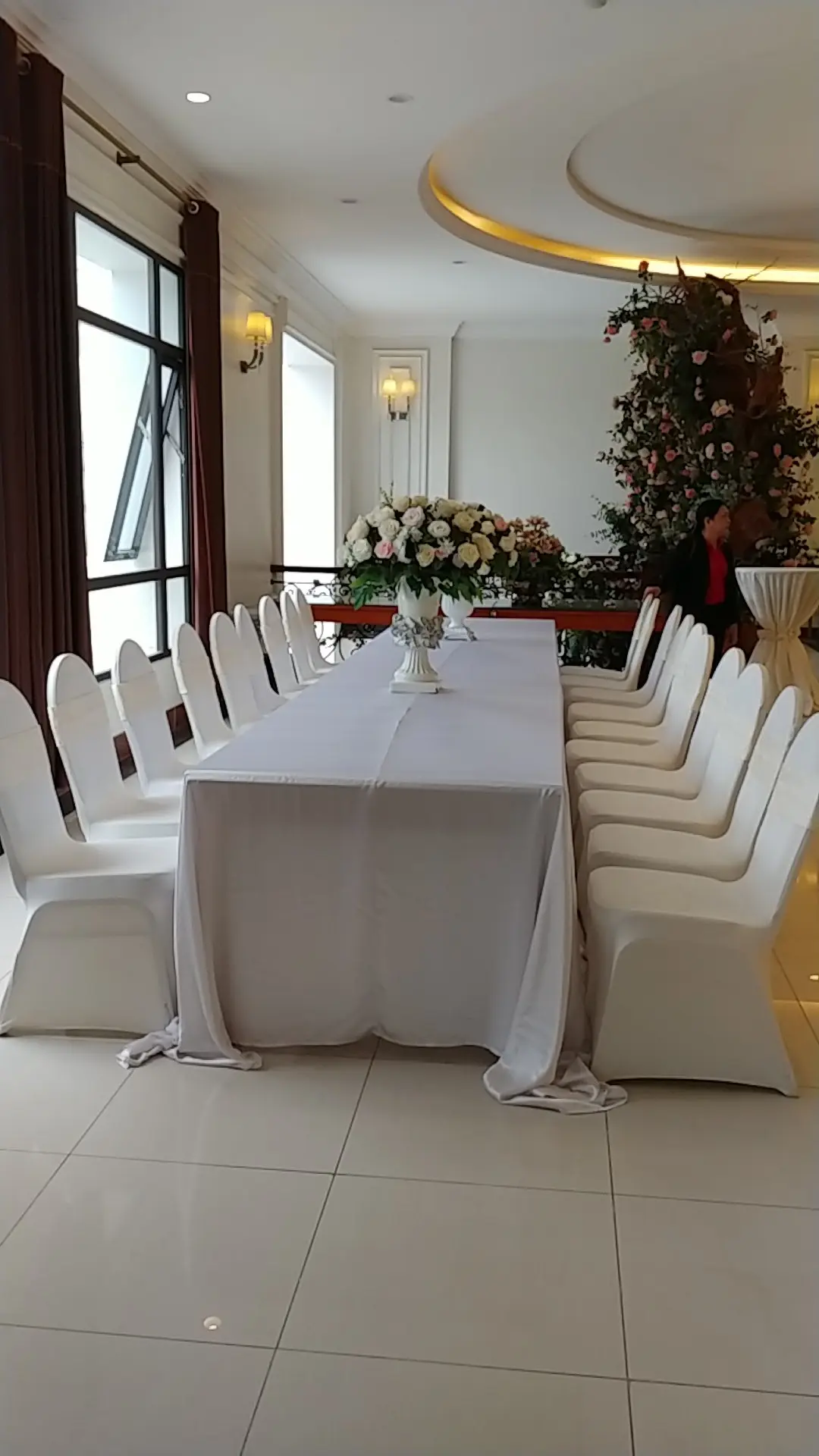 Nh&agrave; h&agrave;ng T&ugrave;ng Dương - Ngỡ ng&agrave;ng trước kh&ocirc;ng gian sang trọng tại nh&agrave; h&agrave;ng 16