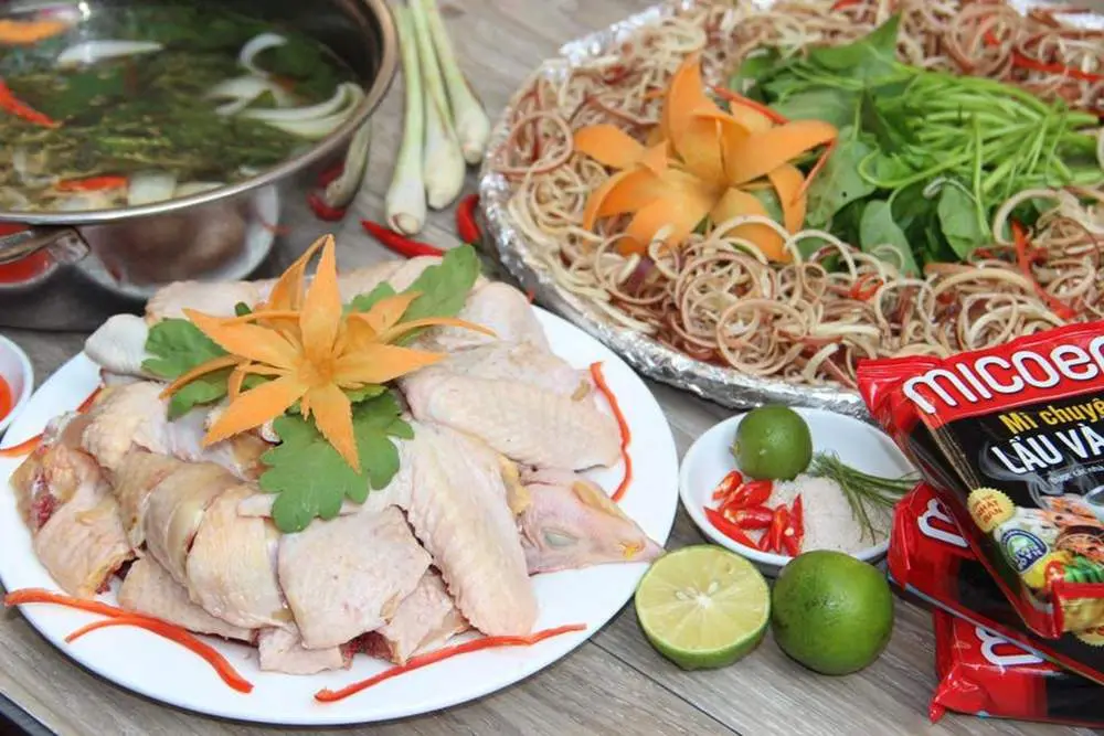 Nh&agrave; h&agrave;ng Việt Hoa Y&ecirc;n B&aacute;i - Ẩm thực đồng qu&ecirc; thanh b&igrave;nh 12