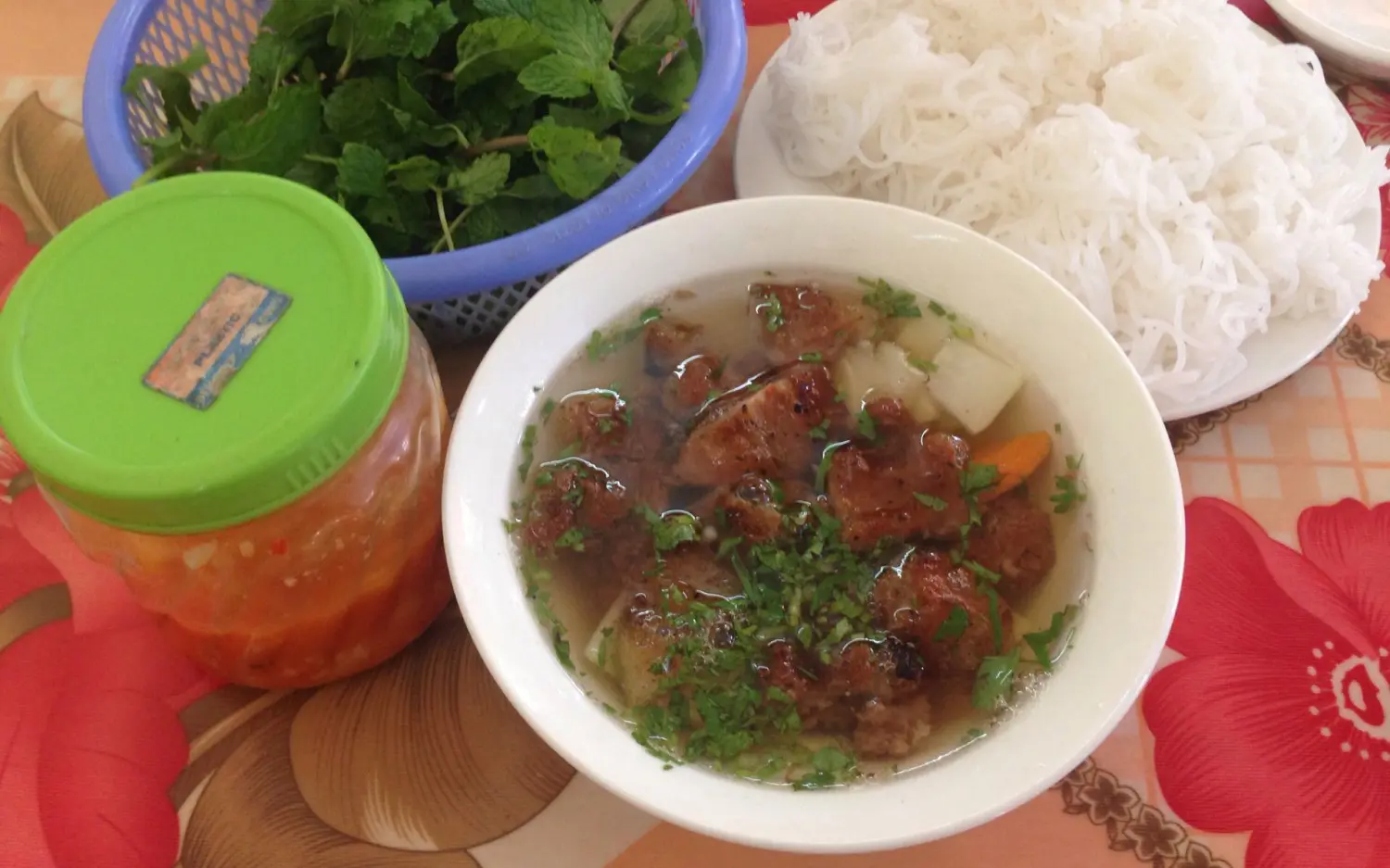 Tổng hợp 10 M&oacute;n ngon Y&ecirc;n B&aacute;i chinh phục t&acirc;m hồn ăn uống kh&oacute; t&iacute;nh nhất 10