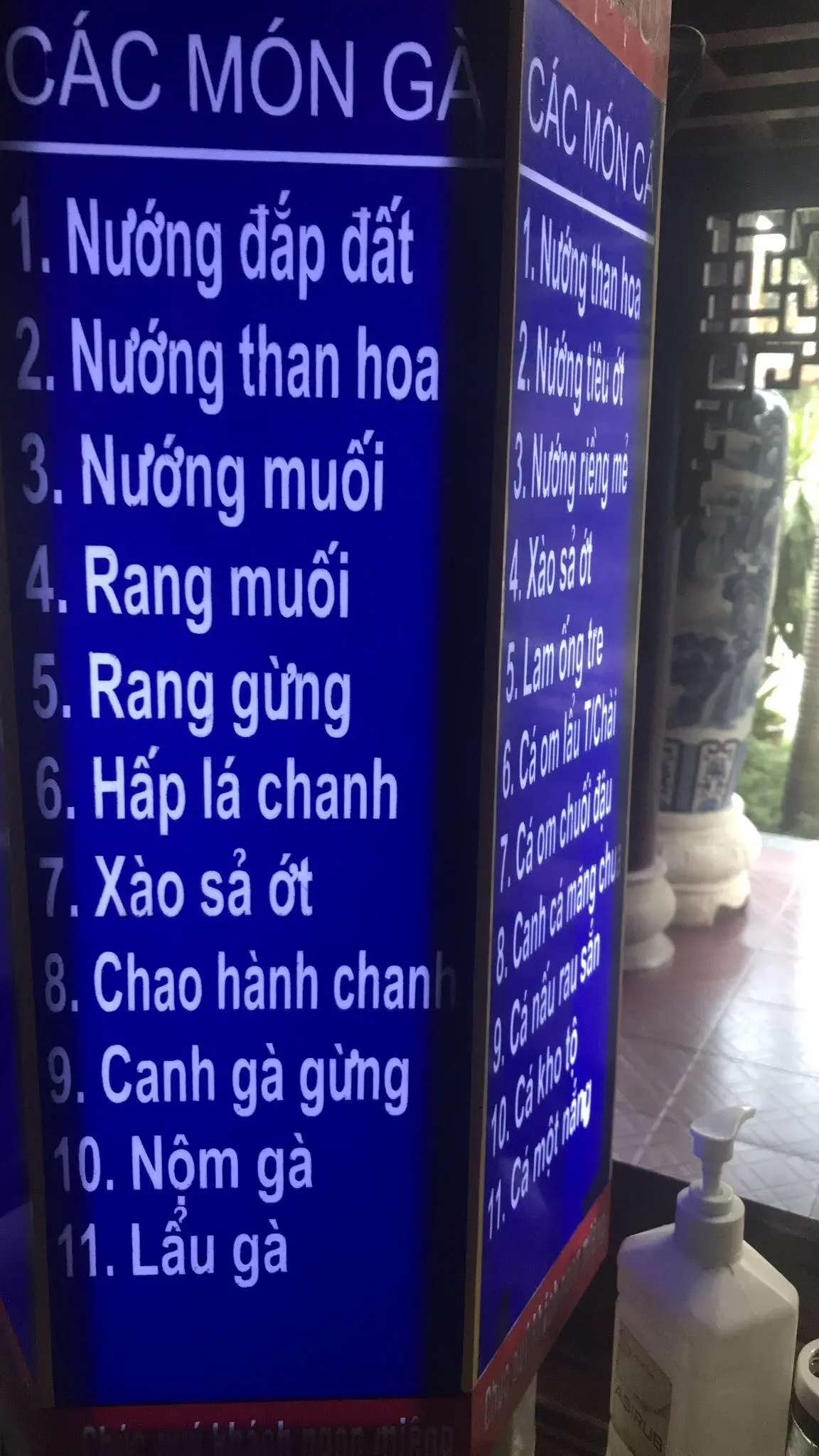 Vừa ăn vừa ngắm view s&ocirc;ng, sao lại kh&ocirc;ng với Nh&agrave; h&agrave;ng Thuyền Ch&agrave;i 4