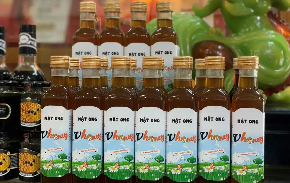 Mật ong nhãn Văn Chấn - Thức quà quý của non cao Tây Bắc