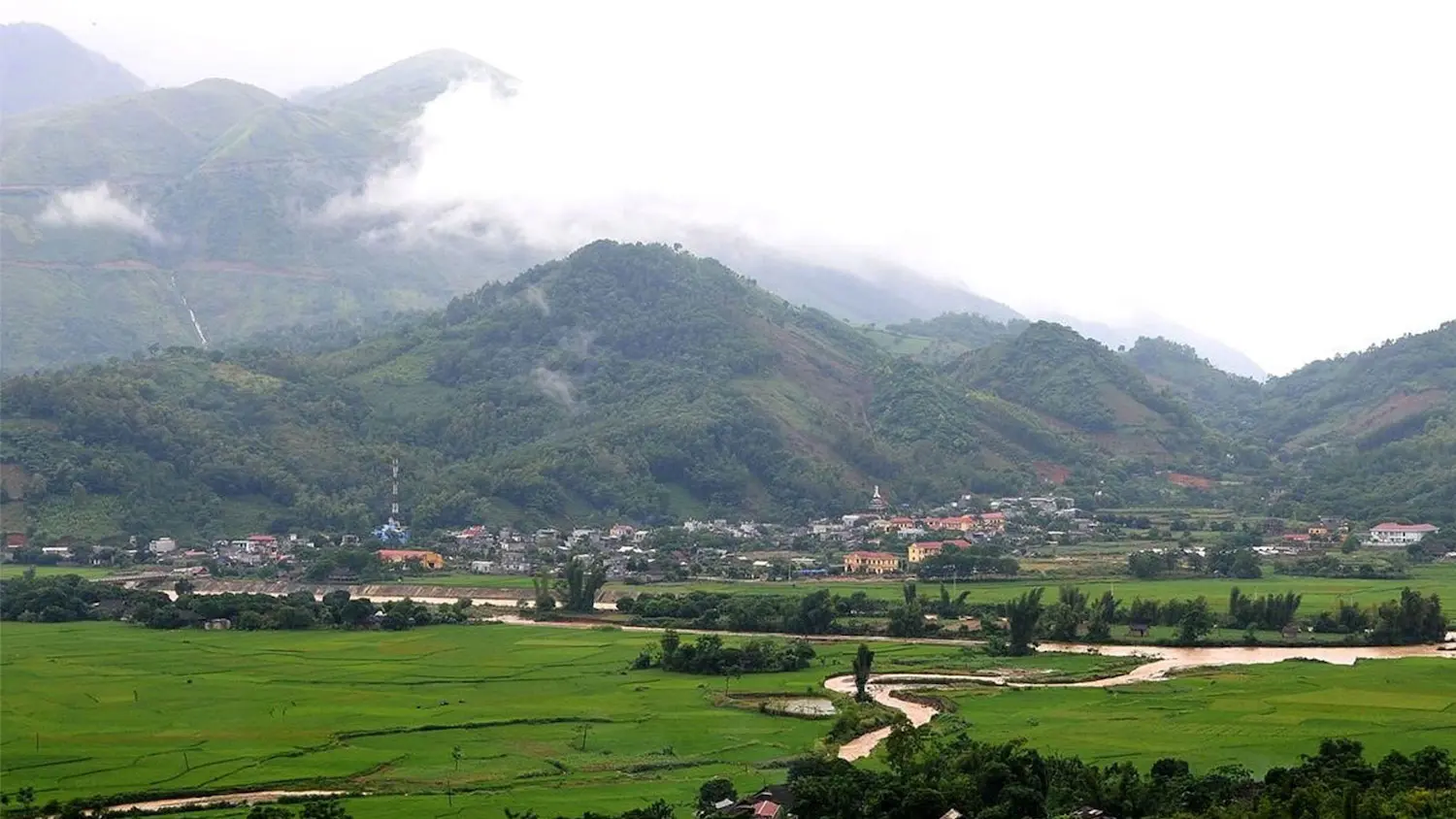 Hướng dẫn di chuyển đến Suối Gi&agrave;ng - Tọa độ sống ảo đẹp hết lời 2