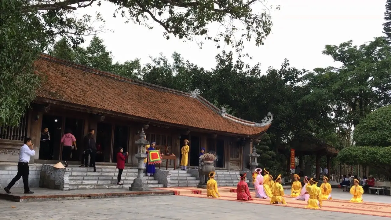 Lễ hội Đền Mẫu Th&aacute;c B&agrave; - Chốn linh thi&ecirc;ng tr&ecirc;n đỉnh Ho&agrave;ng Thi 4