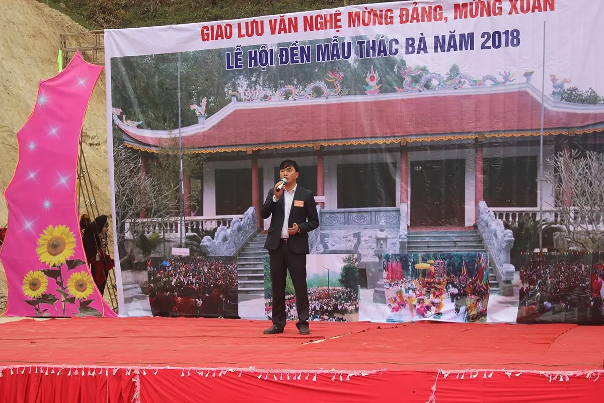 Lễ hội Đền Mẫu Th&aacute;c B&agrave; - Chốn linh thi&ecirc;ng tr&ecirc;n đỉnh Ho&agrave;ng Thi 9