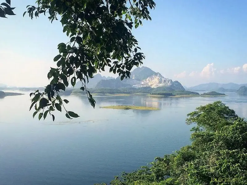 Bỏ túi trọn bộ Kinh nghiệm vui chơi hồ Thác Bà chi tiết nhất