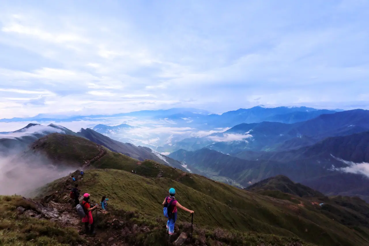 Lịch tr&igrave;nh trekking T&agrave; Ch&igrave; Nh&ugrave; 2N3Đ tự t&uacute;c kh&ocirc;ng thể bỏ lỡ 2