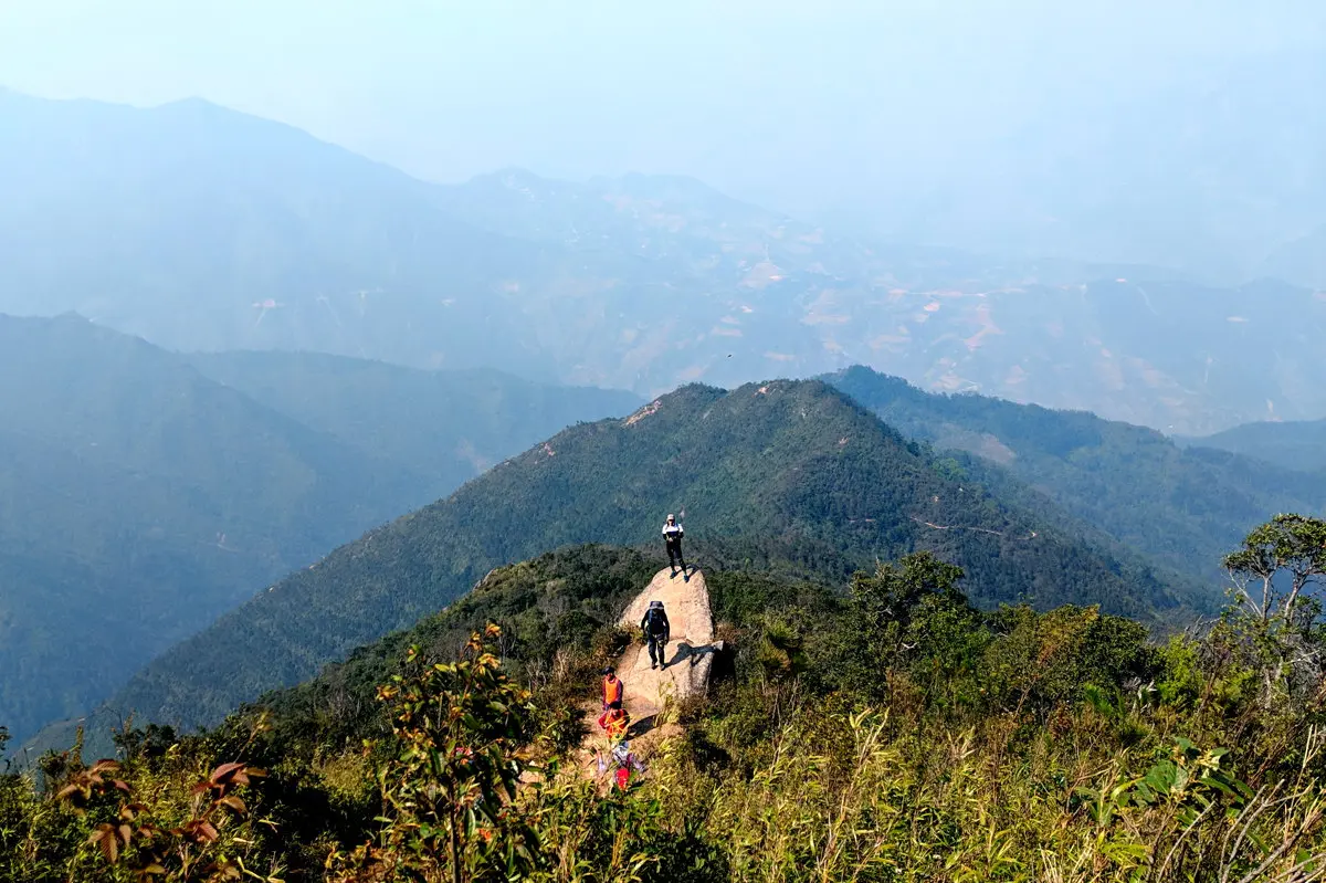 Lịch tr&igrave;nh trekking T&agrave; X&ugrave;a 3N2Đ - 72 giờ leo n&uacute;i săn m&acirc;y 5