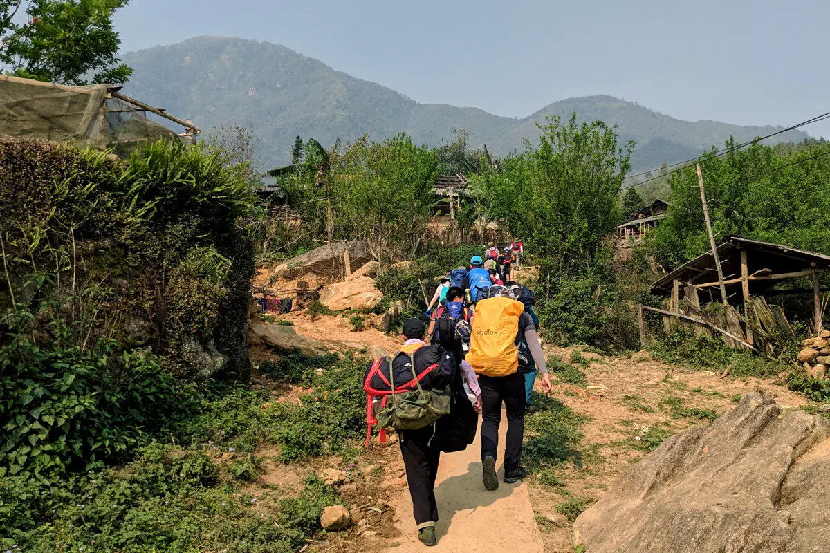 Lịch tr&igrave;nh trekking T&agrave; X&ugrave;a 3N2Đ - 72 giờ leo n&uacute;i săn m&acirc;y 3